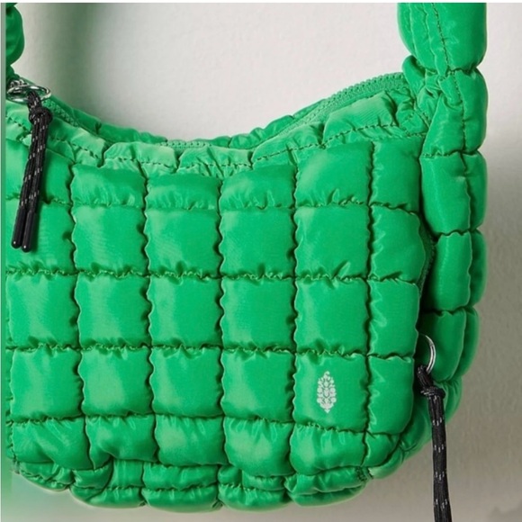 SOLD. DO NOT BUY. FP Movement Quilted Puffer Shoulder Bag Kelly Green - Picture 9 of 13